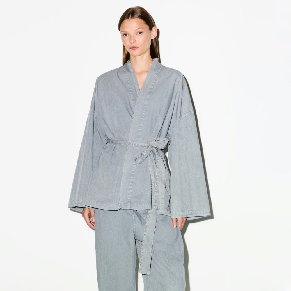 NWT SKIMS Woven Lounge Wrap Top Size Small